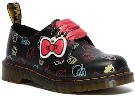 (W) Dr. Martens 1461 x Hello Kitty Dan Teman-Teman 26841001 Lookbook (W) Dr. Martens 1461 x Hello Kitty Dan Teman-Teman 26841001