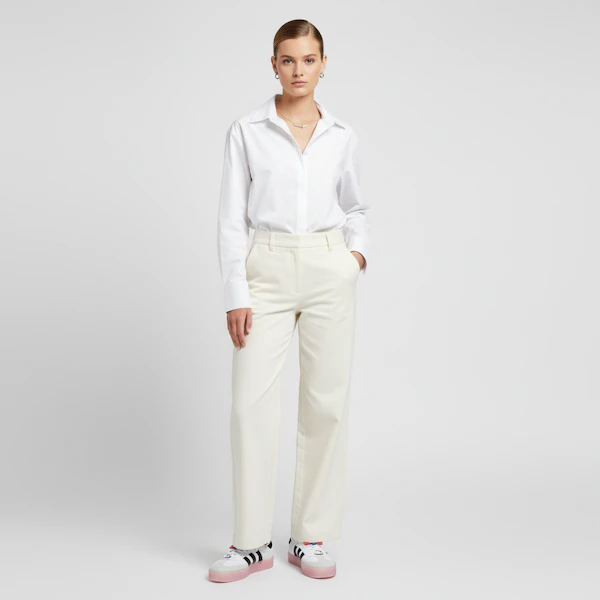 (女款) Hello Kitty x adidas Sambae '白色 黑色 透明粉紅' IG4450 Lookbook (女款) Hello Kitty x adidas Sambae '白色 黑色 透明粉紅' IG4450