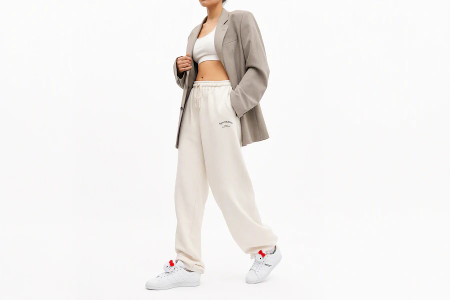 (W) Hello Kitty x adidas Stan Smith ''Hello Kitty und Freunde'' HP9656 Order (W) Hello Kitty x adidas Stan Smith ''Hello Kitty und Freunde'' HP9656