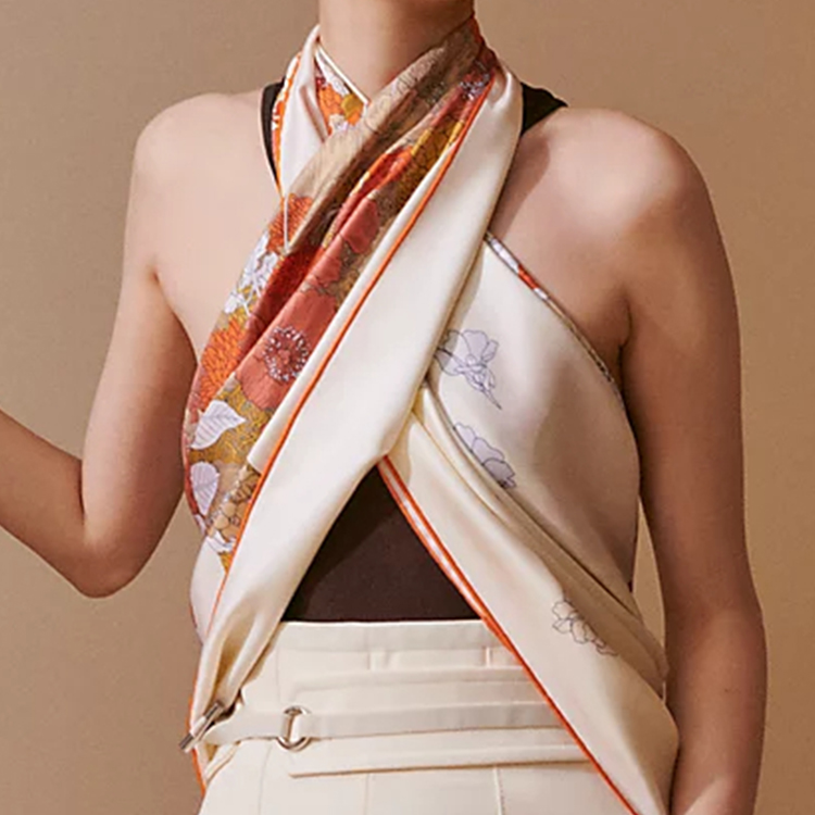 (Women) HERMES  Animal Print Silk Scarf White H673904S 06 圖 4