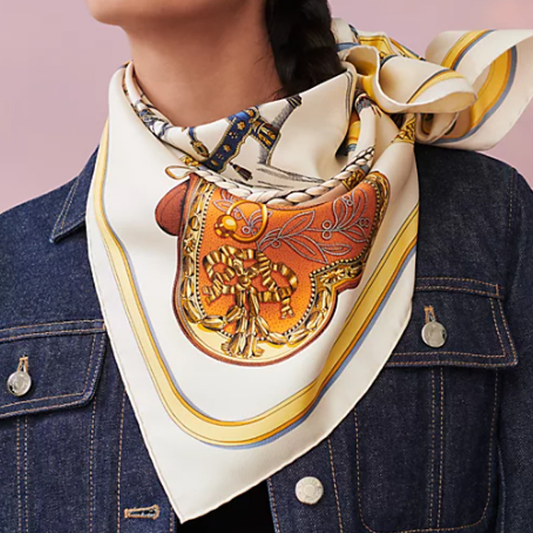 (Women) HERMES  Artist Original Design Silk Scarf Yellow. H001364S 45 圖 4