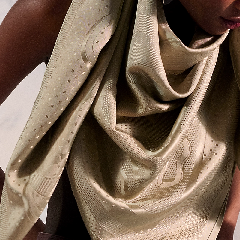 (Women) HERMES  Beige Silk Scarf with "Training" Pattern Design. H281635S 05 圖 4