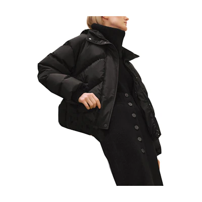 (Women) HERMES Black Short Down Jacket with Zipper and Solid Color Design. H4H0178DR02