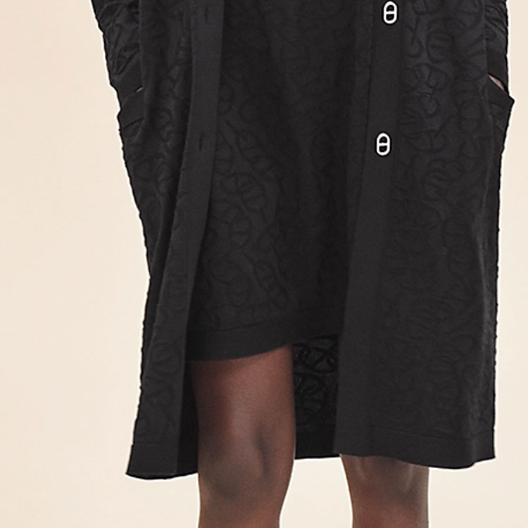 Sizing (W) 爱马仕 黑色纯色标志针织开衫长袖毛衣 H4E2732DC02