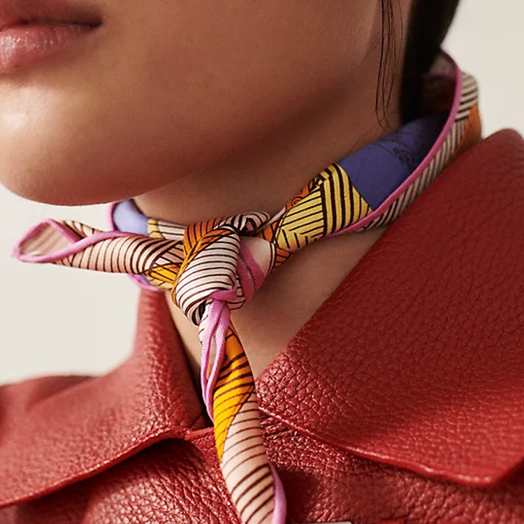 (Women) HERMES "Buses and Ladies" Twill Silk Scarf  Multicolor. H893173S-02 圖 3