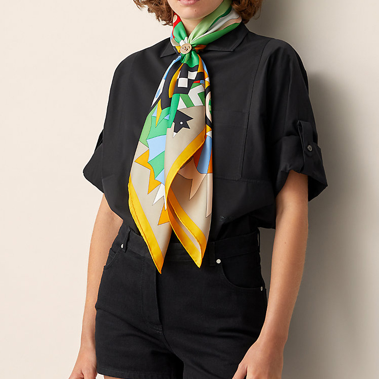 (Women) HERMES "Celebration Horse" 90cm Silk Scarf for Women H003748S-03 圖 3