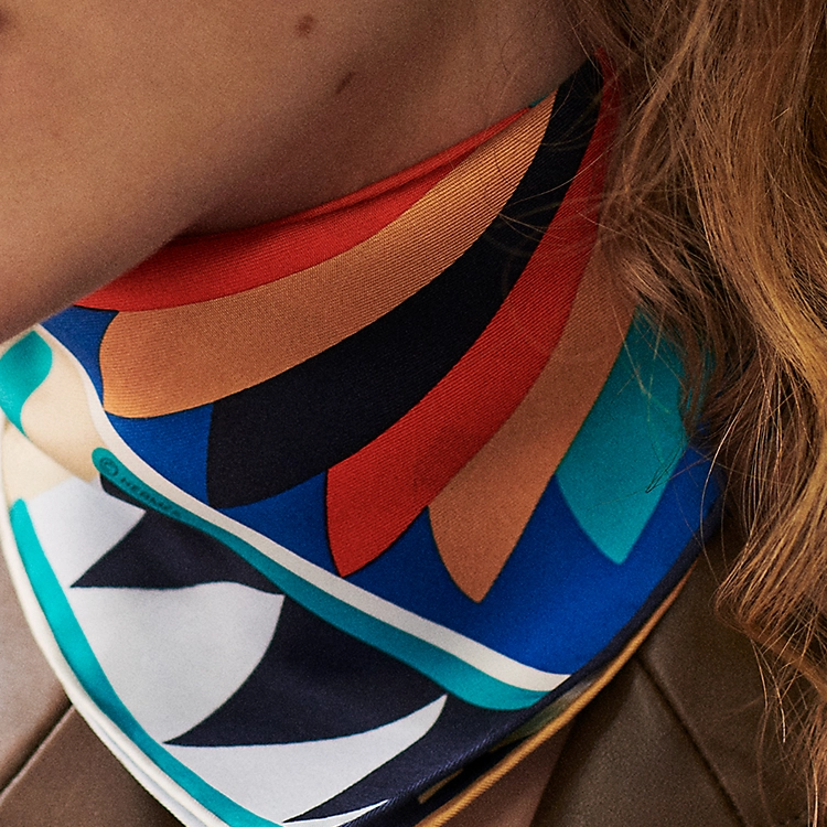 (Women) HERMES  Embroidered Pattern Silk Scarf Multicolor. H894050S13 圖 3