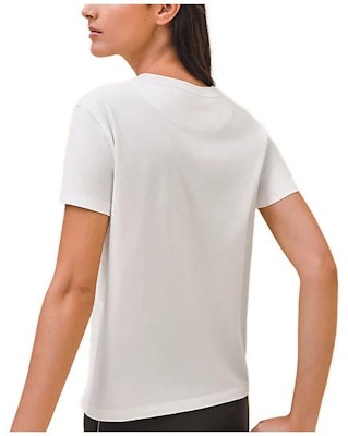 (W) エルメス 刺繍入り無地クルーネックTシャツ - ホワイト H4E4615DA90 Lookbook (W) エルメス 刺繍入り無地クルーネックTシャツ - ホワイト H4E4615DA90