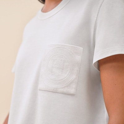 (W) エルメス 刺繍入り無地クルーネックTシャツ - ホワイト H4E4615DA90 Purchase (W) エルメス 刺繍入り無地クルーネックTシャツ - ホワイト H4E4615DA90