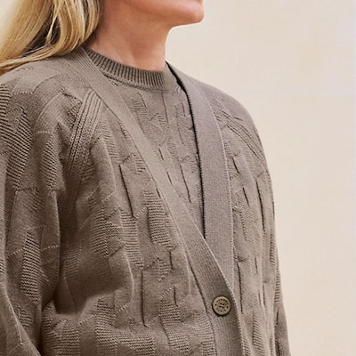 (W) エルメス グレー Vネック ボタン 長袖 ニット カーディガン セーター. H4H2706D3DK Purchase (W) エルメス グレー Vネック ボタン 長袖 ニット カーディガン セーター. H4H2706D3DK