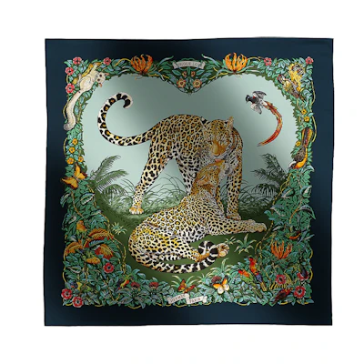 (Women) HERMES Green Silk Scarf with Printed Pattern. H001876Sv29
