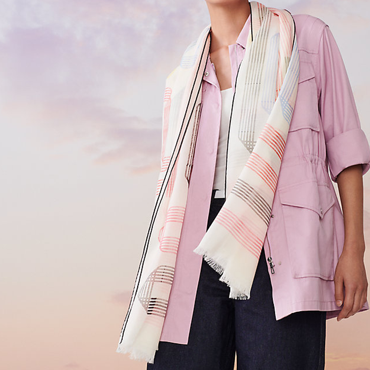 (Women) HERMES  Lightweight Cashmere Scarf with Hand-Rolled Edges - Multi-Color H563068S 07 圖 3