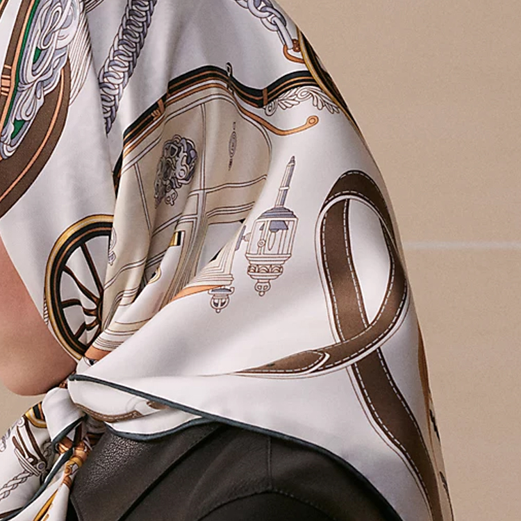 (Women) HERMES  Mulberry Silk Scarf with Hand-Rolled Edges - Multicolor. H004163S 07 圖 3