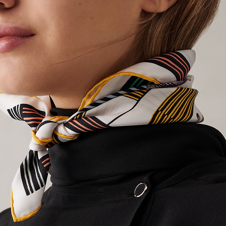 (Women) HERMES  Pop Horse Print Silk Scarf H893888S-08 圖 3