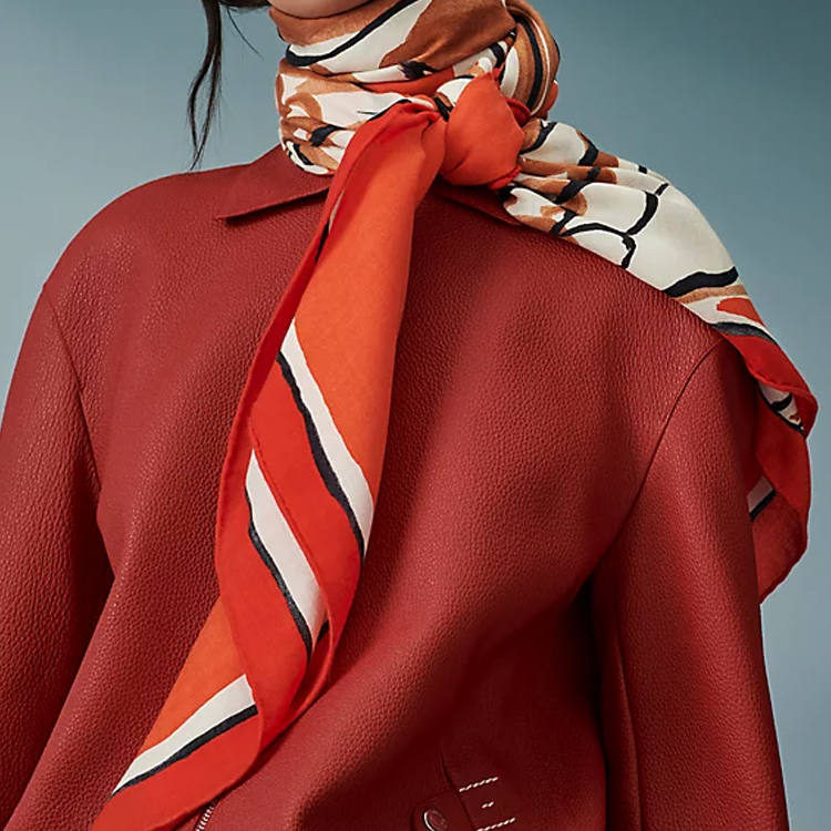 (Women) HERMES  Red Pegasus Scarf - Stylish, Elegant, Fashionable. H243802S-12 圖 3