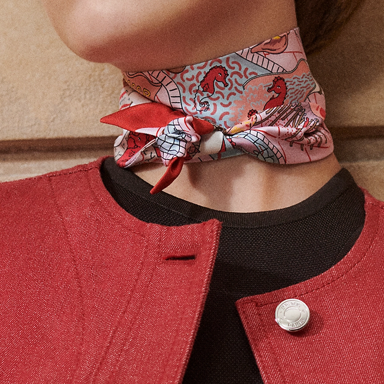 (Women) HERMES  Red Silk Scarf with Aquapark Print Design. H063806Sv04 圖 3