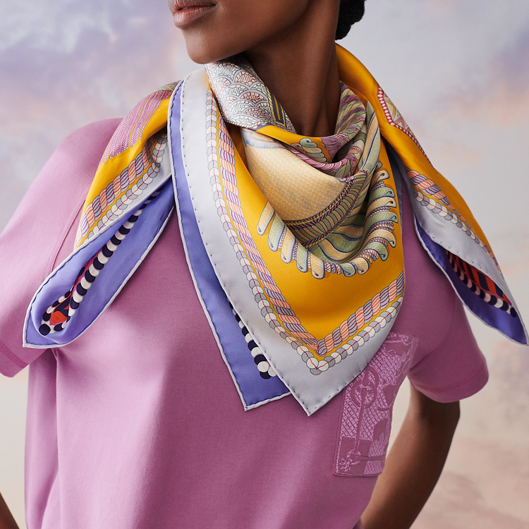 (Women) HERMES  Reversible Printed Silk Scarf Pink/Yellow. H903983S 07 圖 5
