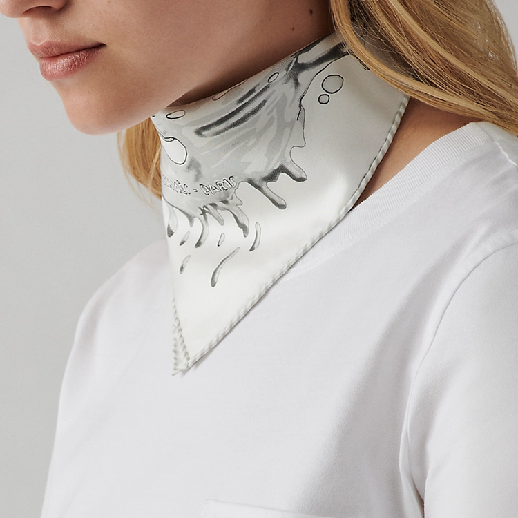 (Women) HERMES  Silk Scarf 45cm Paint Effect White/Grey. H892685S-01 圖 3
