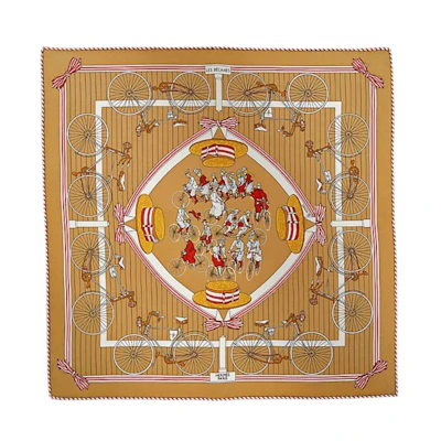 (Women) HERMES Silk Scarf with Circular Bicycle Pattern in Gilded Beige. H893866Sv01