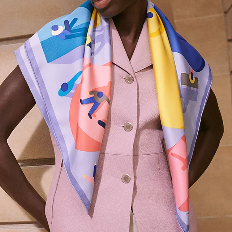 (Women) HERMES  Silk Scarf with Printed Design in Blue. H004107Sv05 圖 3