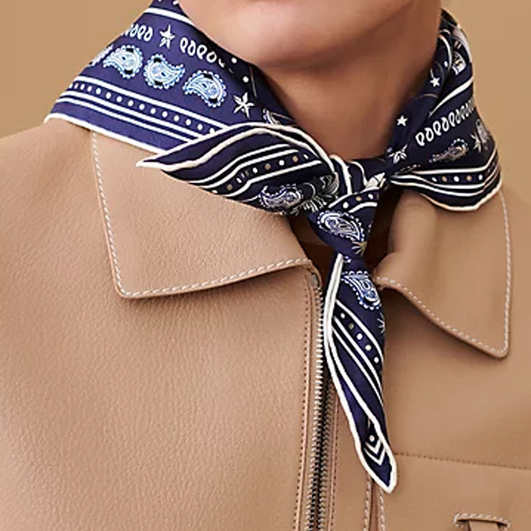 (Women) HERMES  Twill Silk Scarf "Chant Étoilé" Navy Blue. H044044S-02 圖 3