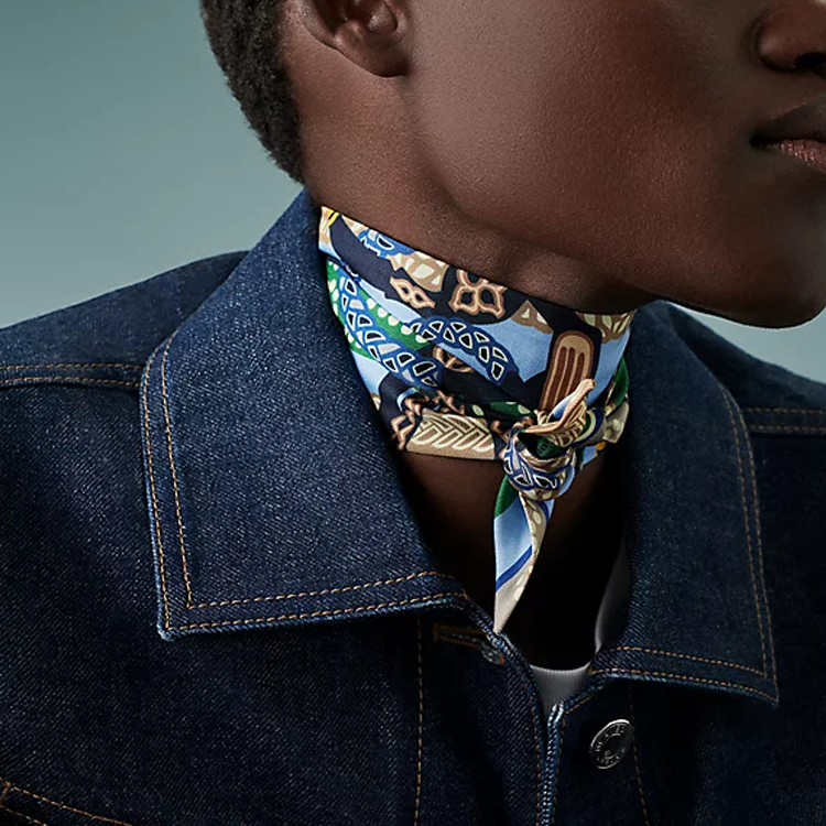 (Women) HERMES  Twilly Silk Scarf Stirrup Fantasia Print Blue Fashion Accessory H063921S-39 圖 3