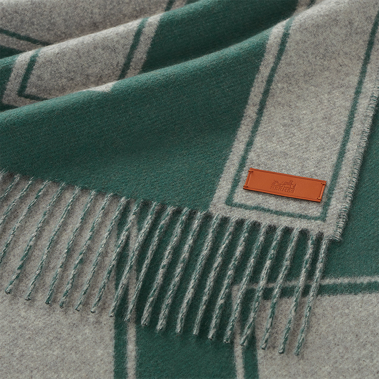 (Women) HERMES  Two-Tone Cashmere Scarf Green H259140S 05 圖 3