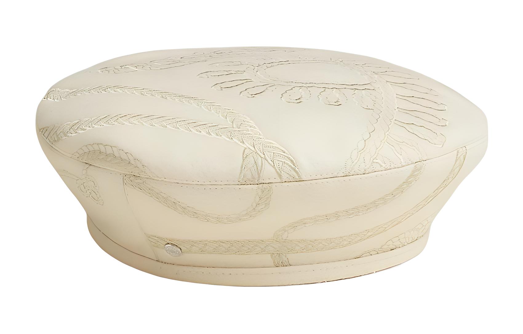(Women) HERMES  White Embroidered Color-Contrast Beret Hat. H222039N 9156