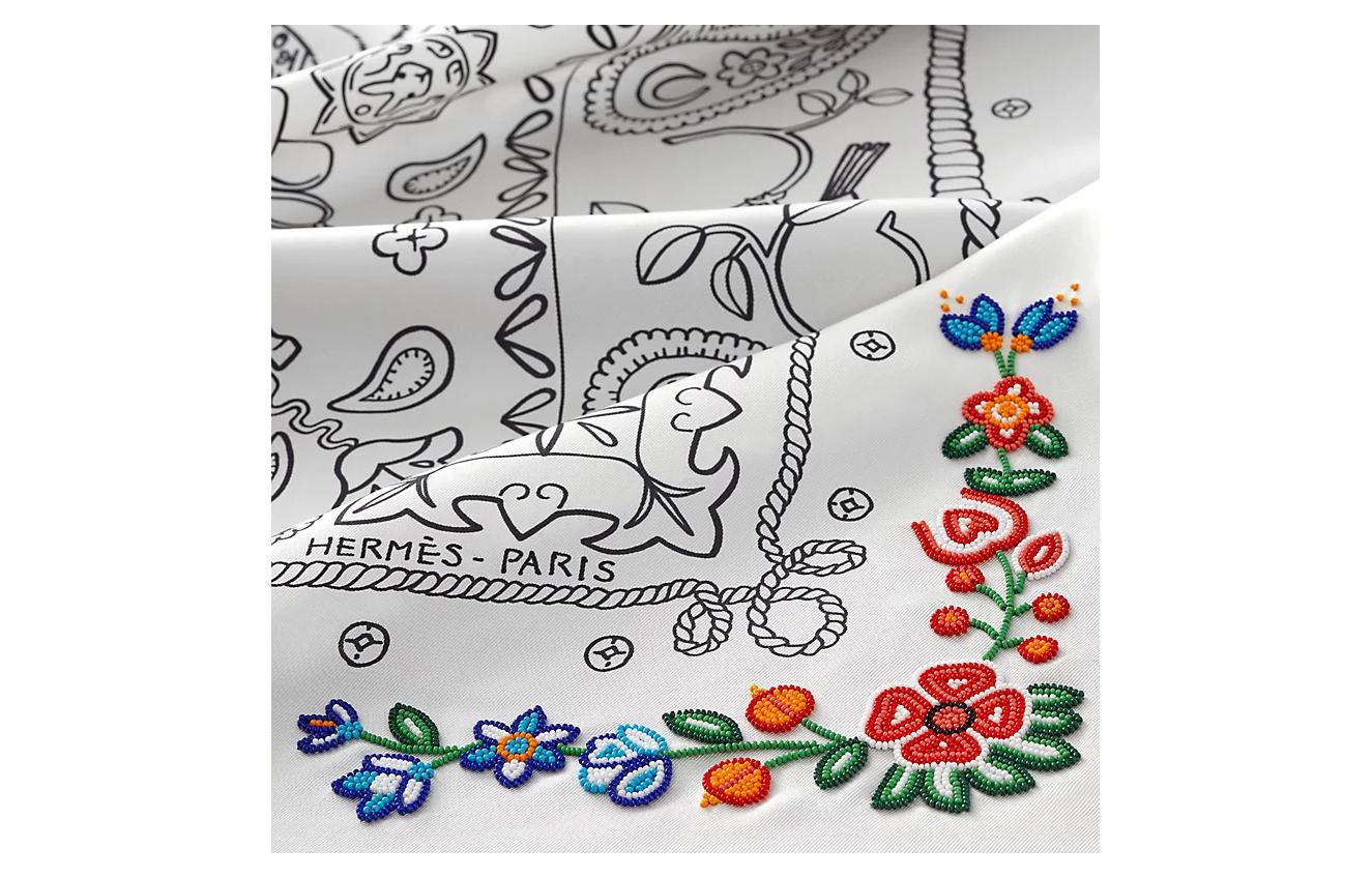 (Women) HERMES  White Silk Scarf with Animal Floral Embroidery Design. H944100S 03 圖 3