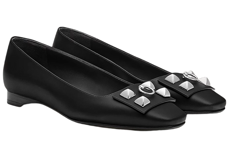 Lookbook (W) HERMES Bailarinas 'Cuero Negro' H212025Z-02