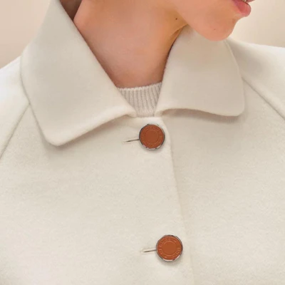 (Women) Hermes Beige Long Sleeve Casual Jacket with Solid Color Lapel Design H4E0102DAA3 Shop (Women) Hermes Beige Long Sleeve Casual Jacket with Solid Color Lapel Design H4E0102DAA3