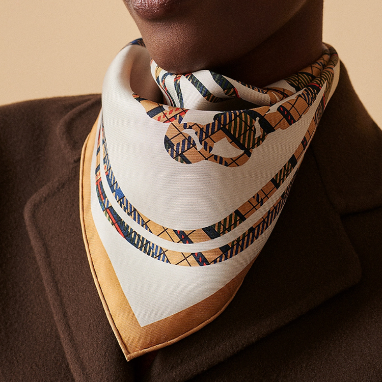 (Women) HERMES Brides de Gala Brown Plaid Striped Symmetric Silk Scarf for Women. H894052S-03 圖 3