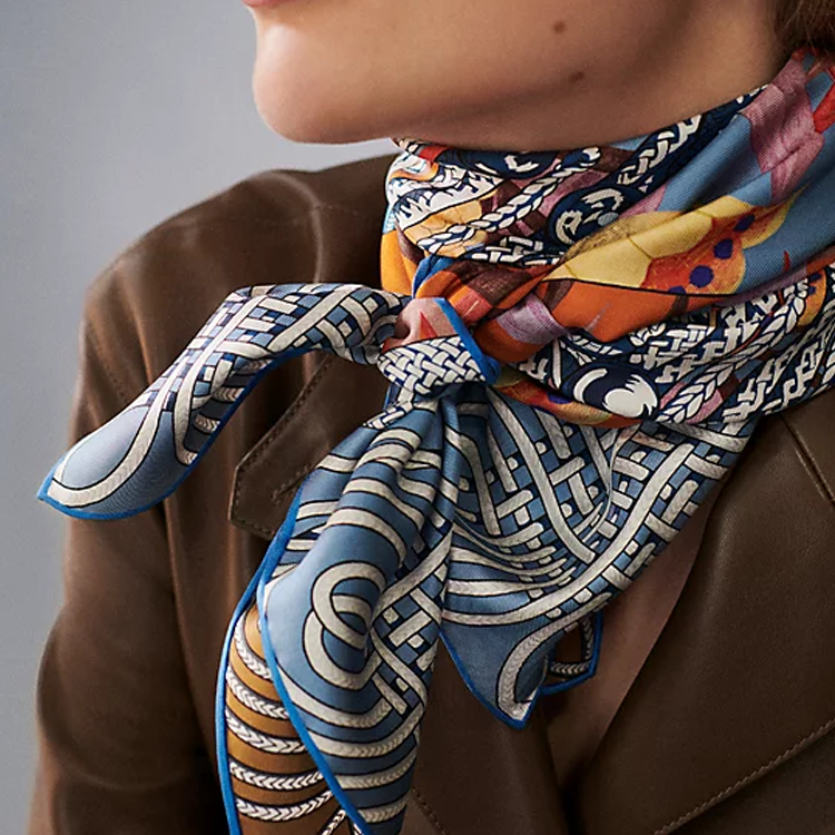 (Women) HERMES Carre Floral Brandenburg Twill Silk Scarf Multicolor  Edition H904041S-01 圖 6