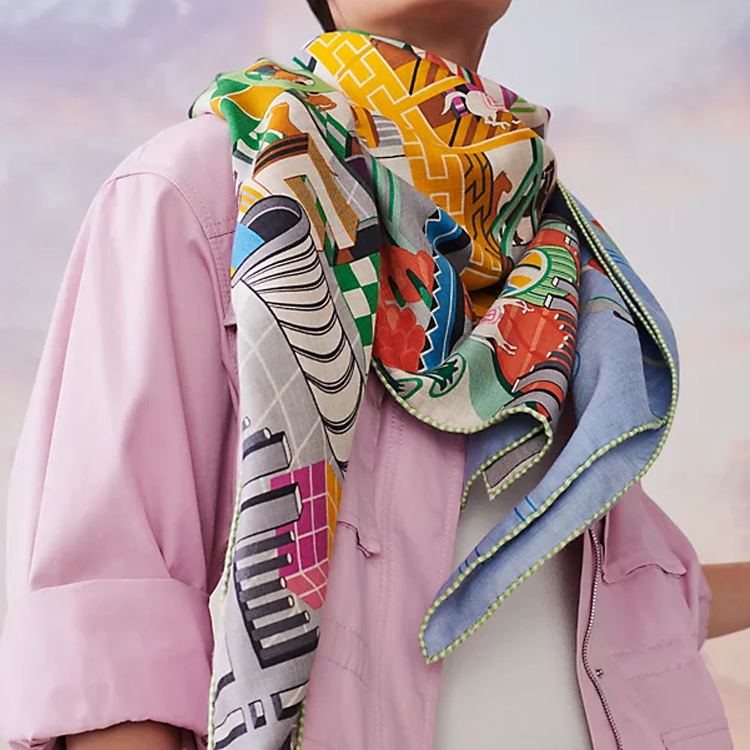 (Women) HERMES Carre Light Blue Patterned Silk Scarf for Women. H243916S06 圖 3