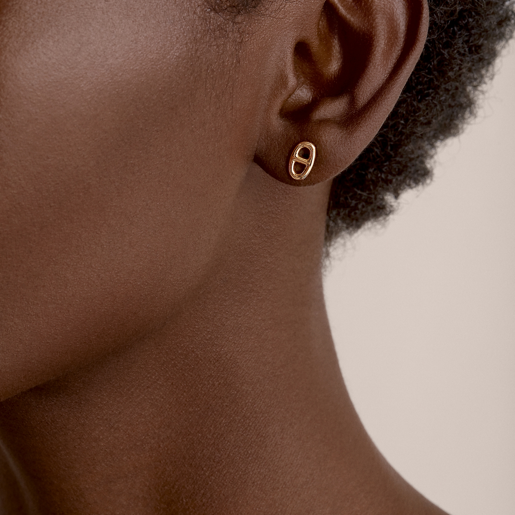 (Women) HERMES Chaine d'ancre Pig Nose Gold Stud Earrings for Women H113503B-00 圖 5