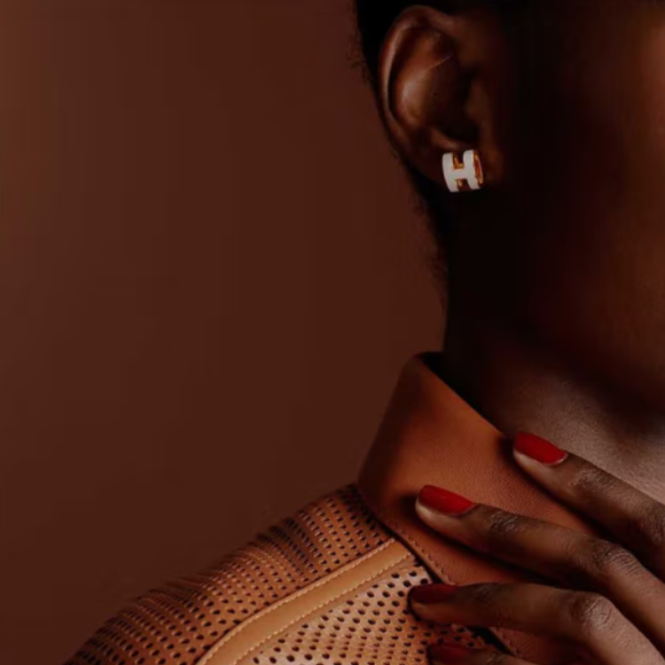 (Women) HERMES Classic Rose Gold Plated Logo Earrings for Women H608002FO49 圖 6