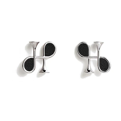 (Women) HERMES Cor Baroque Palladium Horn Logo Calfskin Earrings Silver/Black . H500078FK89