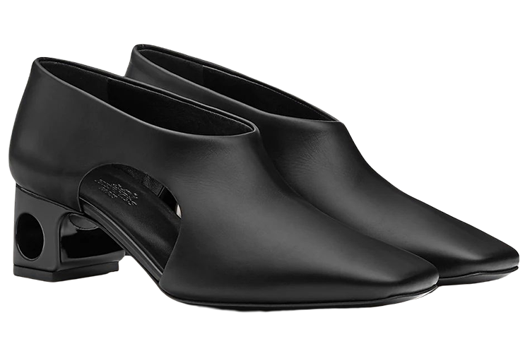 Lookbook (W) HERMES Sepatu Boot Hitam Ankle Kulit Anak Sapi Cut-Out H221025Z-02