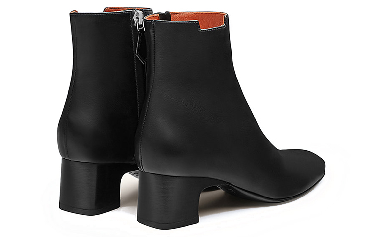 Shop HERMES 愛馬仕 Demarche 簡約休閒短靴 女款 黑色