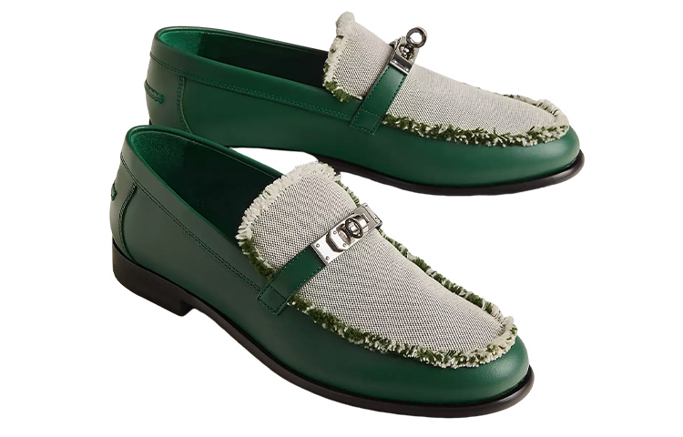 Shop (W) HERMES Destin Mocassino ''Slip-On Verde Moda'' H231065Z-V1