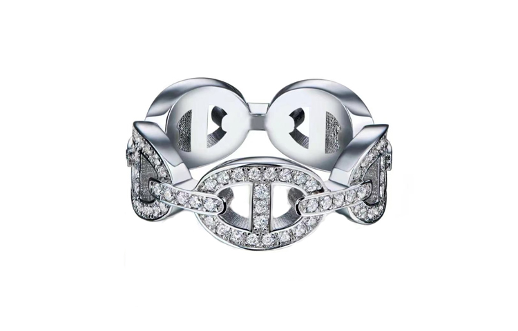 (Women) HERMES Diamond Pig Nose 18K Gold Ring for Women - White H120647B-000