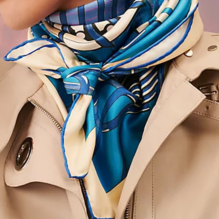 (Women) HERMES Double-Sided Printed Silk Scarf for Women Purple/Blue H901544S-05 圖 5