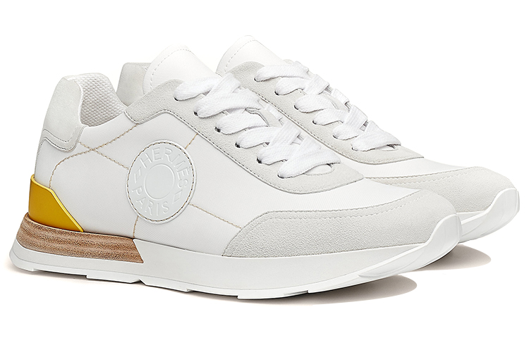 Lookbook (W) HERMES Drive 'Putih Fesyen Serbaguna' H212265Z-90