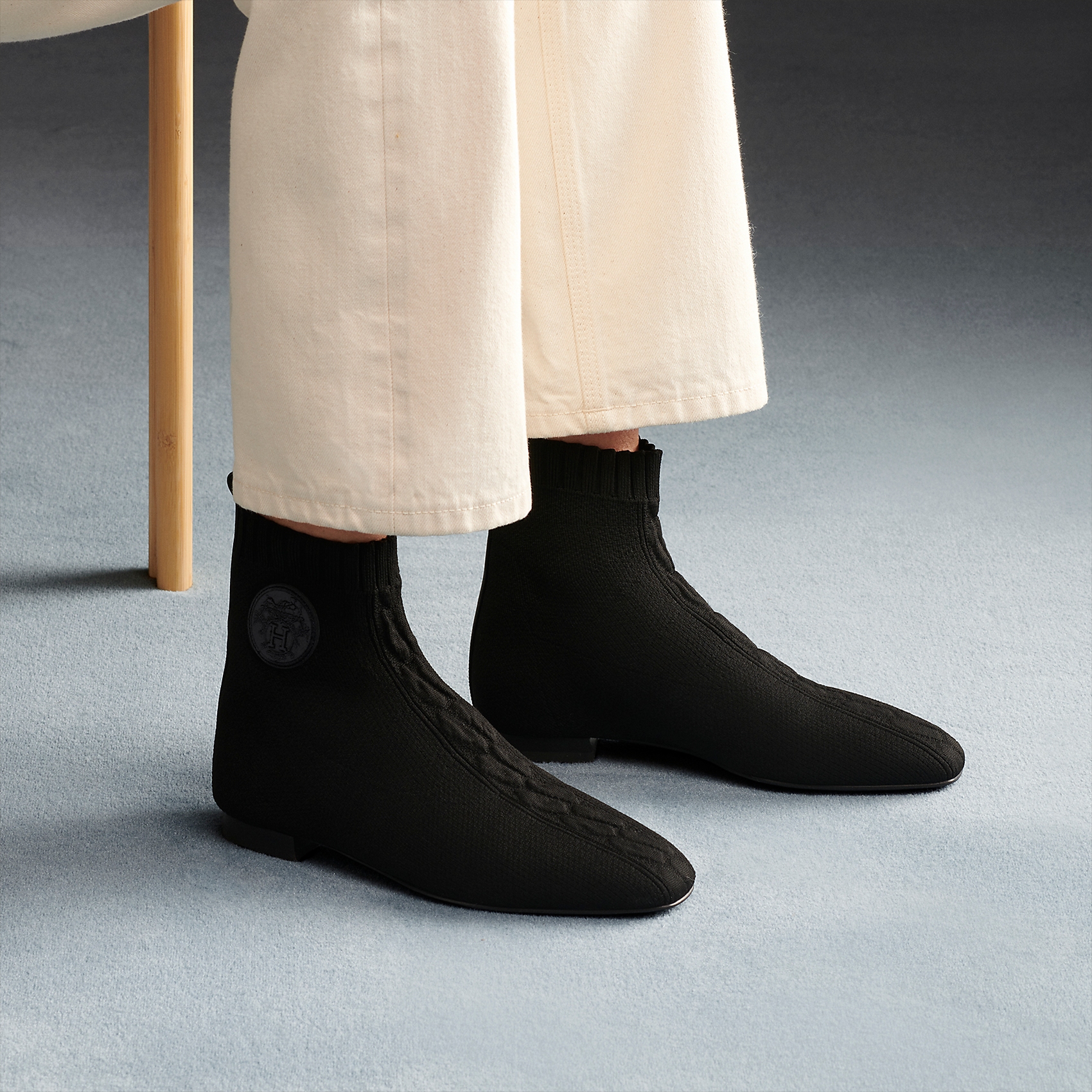Purchase (W) HERMES Duo ''Zwarte Gebreide Schoen'' H212162Z-02
