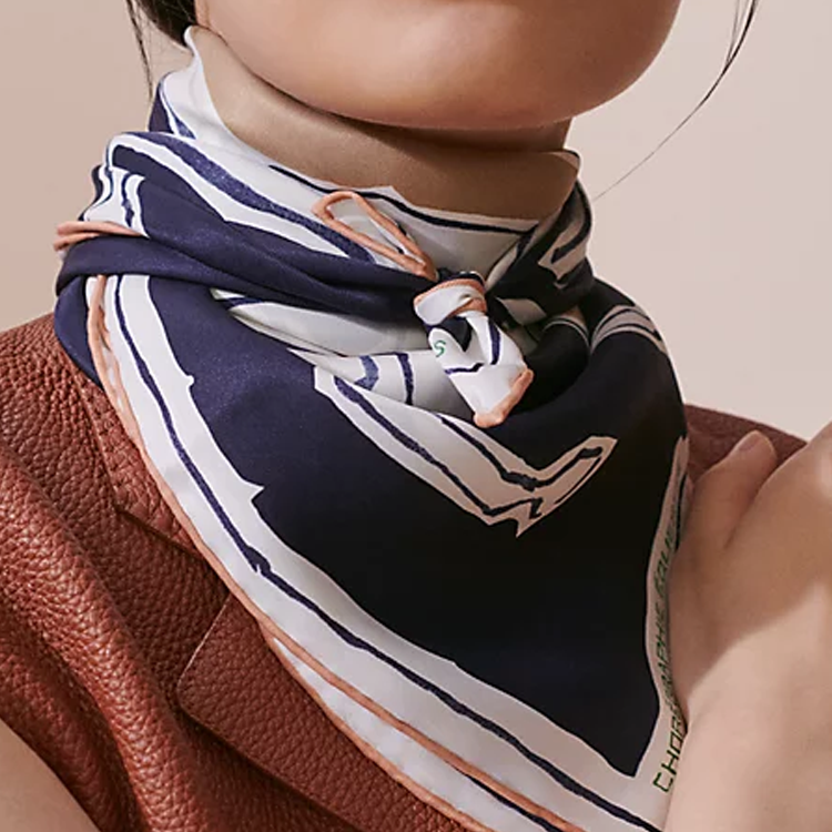 (Women) HERMES Equestrian Print Silk Scarf  Black. H983902Sv01 圖 4