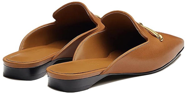 (W) 에르메스 에스미 뮬 (브라운 고트스킨) H221156Z-B8 Lookbook (W) 에르메스 에스미 뮬 (브라운 고트스킨) H221156Z-B8