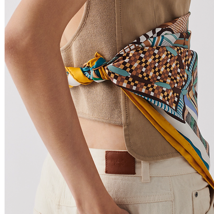 (Women) HERMES Fantasy Saddle 90cm Square Silk Scarf Green for Women. H003846S-04 圖 3