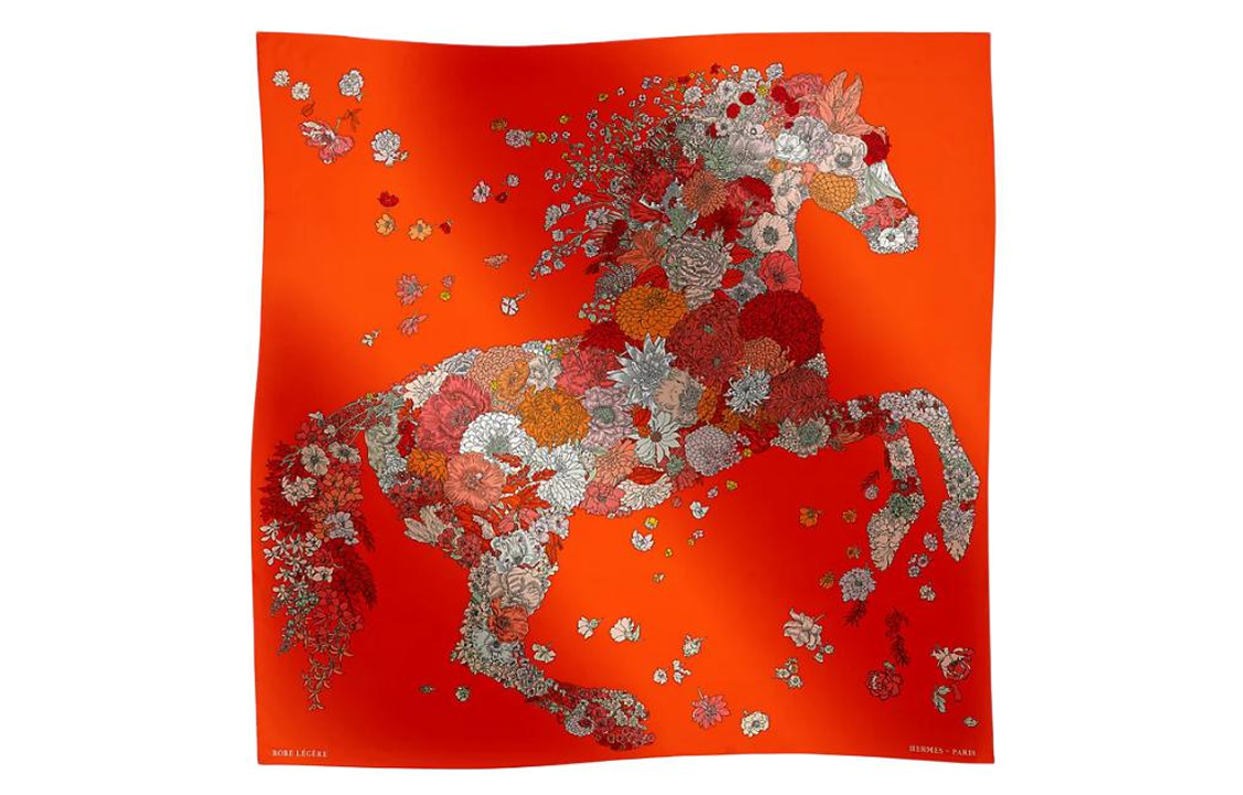 Buy (W) HERMÈS Pañuelo de Seda Rojo Bermellón con Estampado Floral y Caballo Galopante Mujer. H673904Sv09