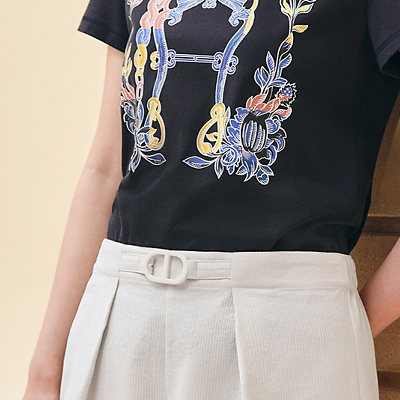 (Women) HERMES Floral Print Crewneck Short Sleeve T-Shirt Women Black SS24 H4E4629DA5H 圖 8