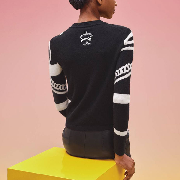 Lookbook (Women) HERMES FW22  Black Cashmere Jacquard Pattern Knit Sweater. H2H2664D202